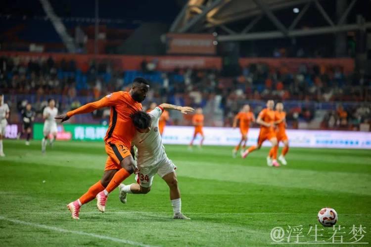 云南玉昆队创造历史，首次赢得中超比赛